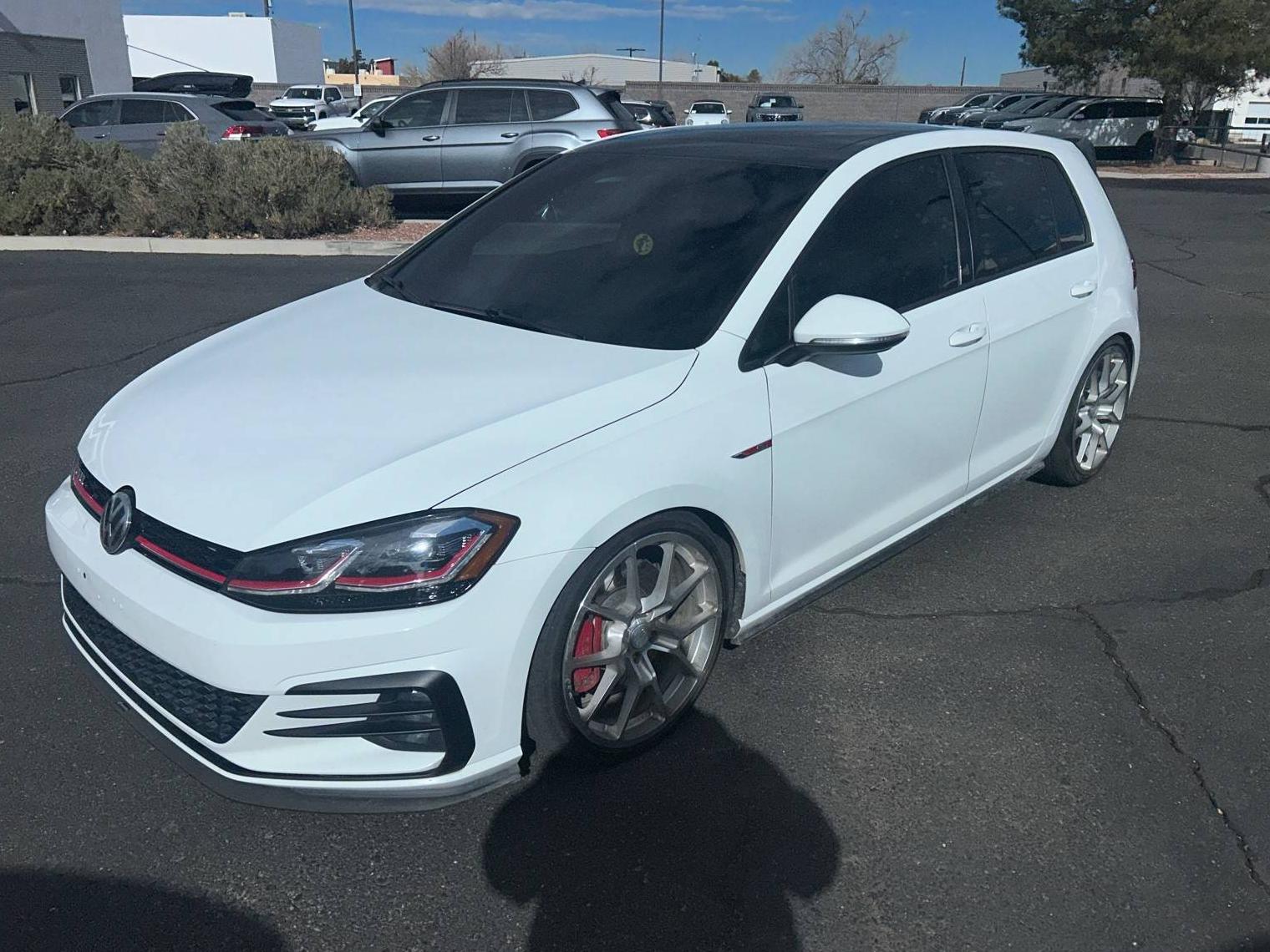 VOLKSWAGEN GOLF GTI 2018 3VW447AU1JM289952 image